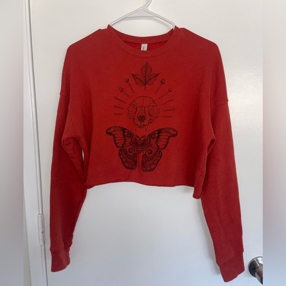 Nature Walk Studio Cropped Sweatshirt - Picture 1 of 5